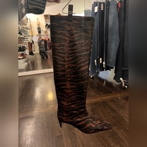 NIB Loeffler Randall boots